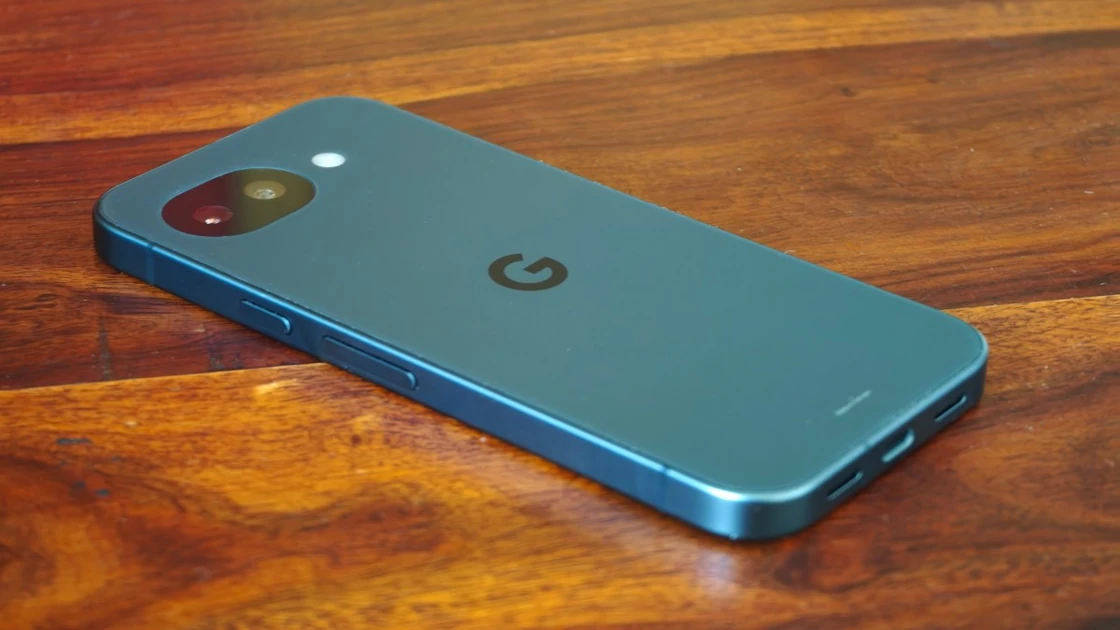 The Pixel 10a doesn’t have a camera bump, and it’s great | TechCrunch