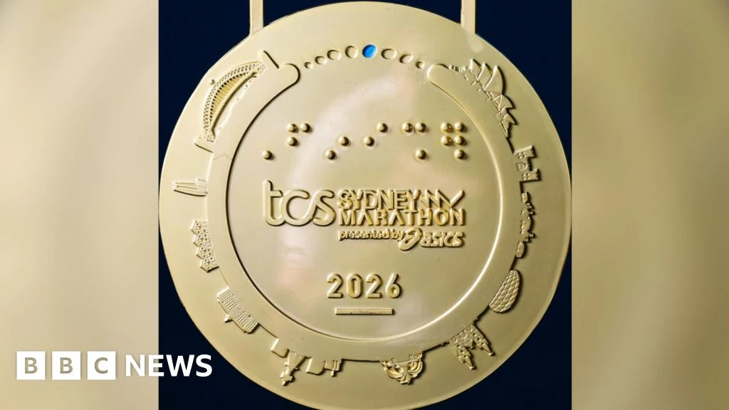 Sydney Marathon medal mistakenly depicts Munich stadium