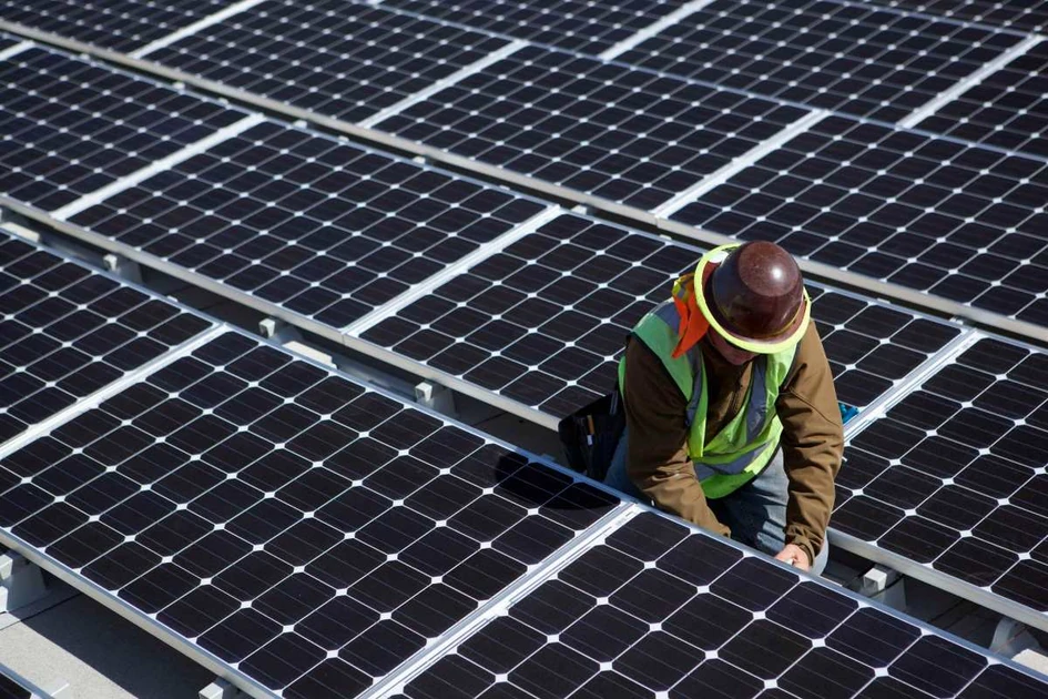 Solar to dominate energy by 2035, but AI data centers will keep fossil fuels in business