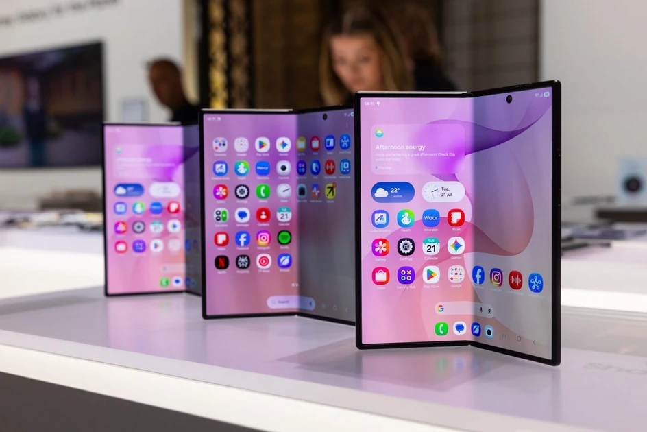 Ookla shares Android foldable benchmarks as iPhone Duo looms