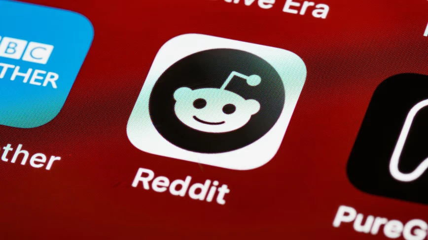 Reddit may cut Google off from its content, and it isn’t the only one