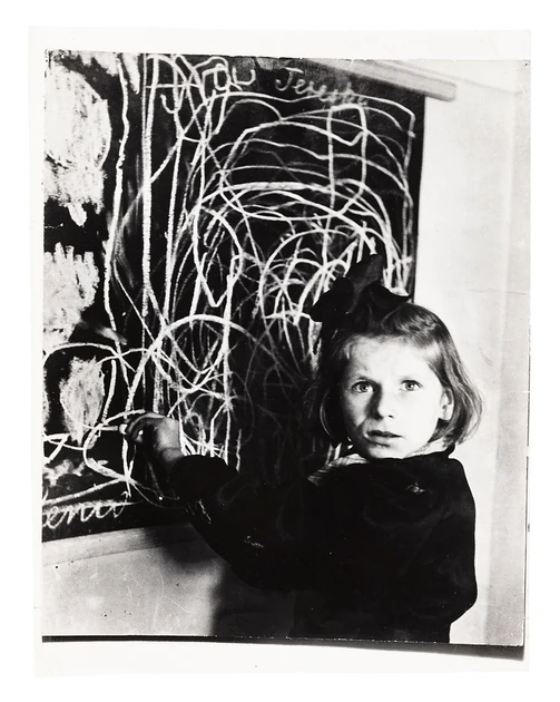 A Girl Who Couldn't Draw Home