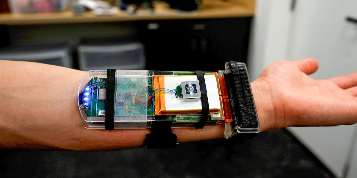 Ultrasound imaging turns a robot hand into a skillful mimic