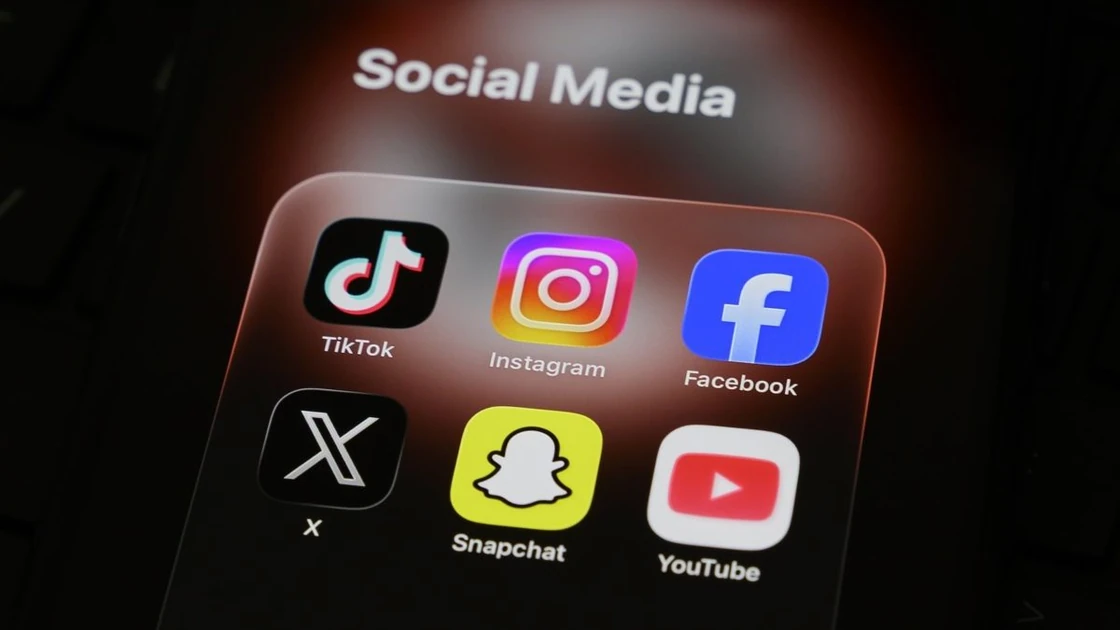 New Zealand to ban social media for kids under 16