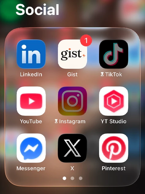 Why I'm Trying New Social Media Apps Like Gist