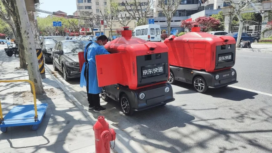 JD.com says robots will replace its 700,000 couriers