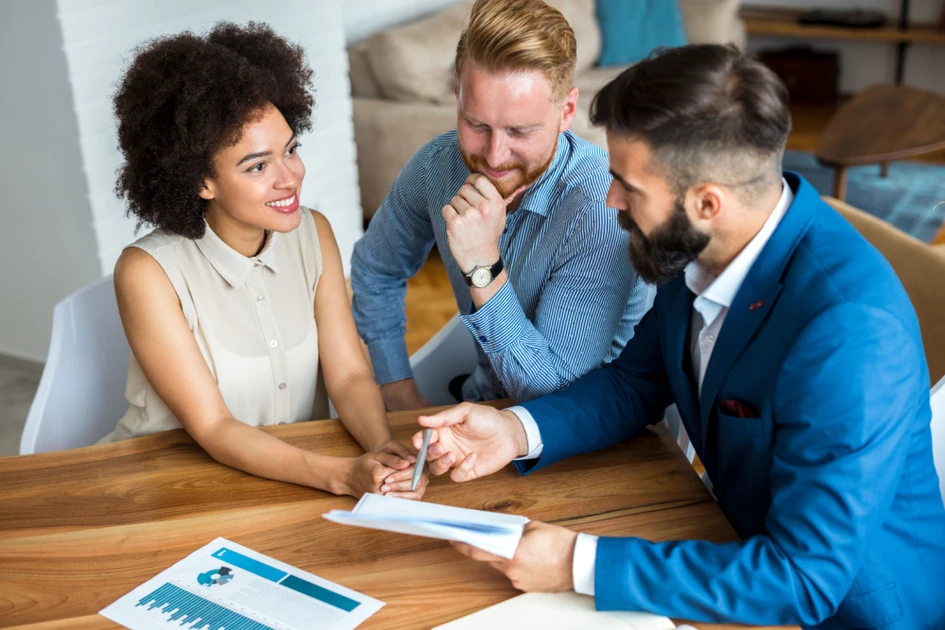 Client Relationships Guide: 13 Ways to Build Strong Relationships with Clients