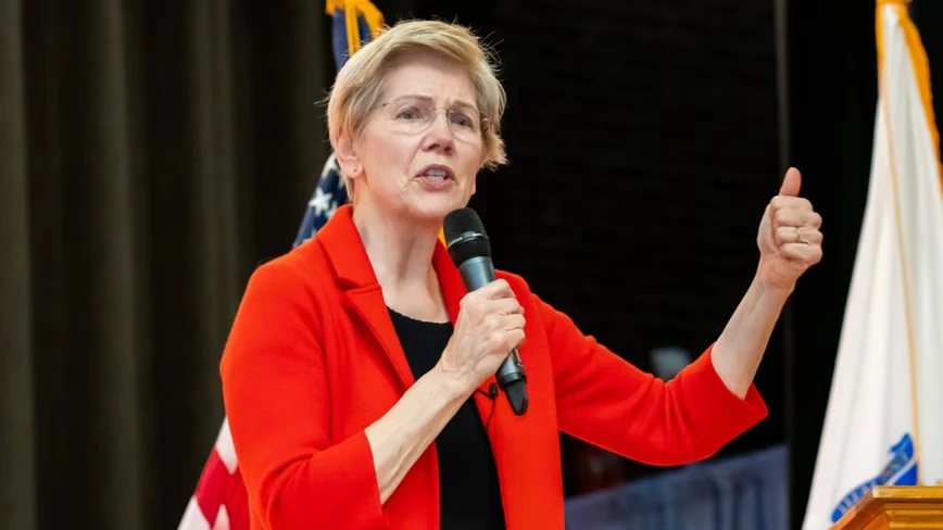 Warren accuses AI firms of using trade deals to escape oversight