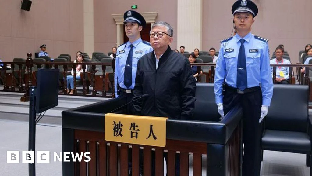 China sentences official to death for taking $325M in bribes