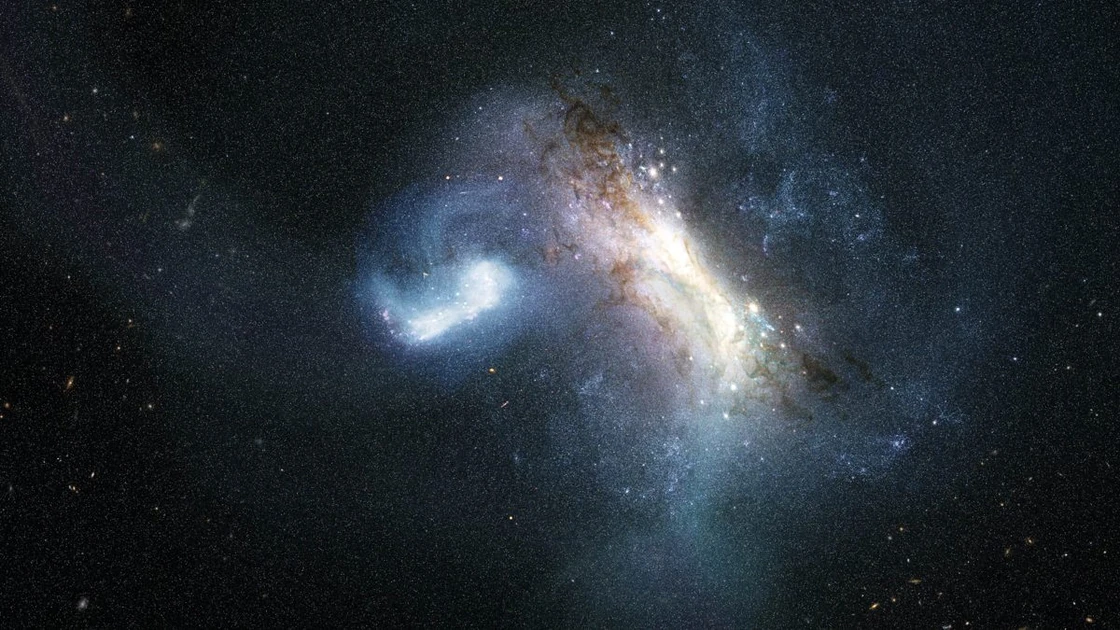The Milky Way's center holds the ruins of another ancient galaxy
