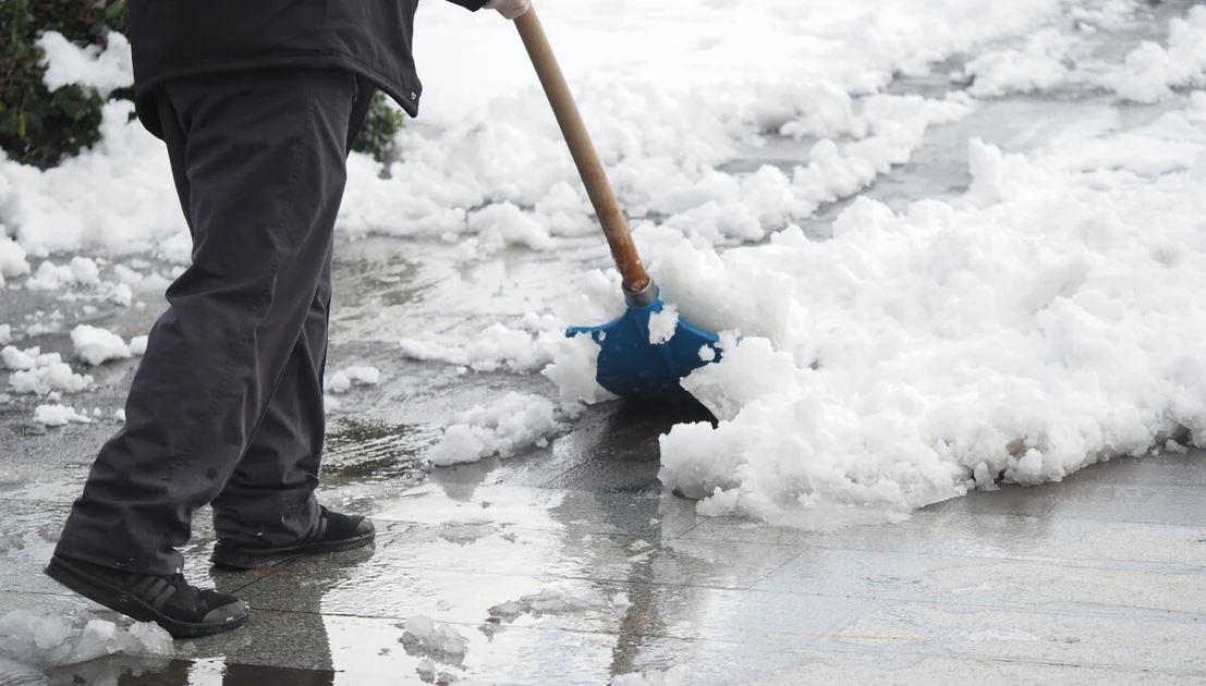 Hackers shoveled snow for company, were rewarded with network admin access