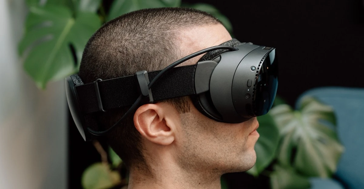 Valve just imported 13 tons of VR headsets in one day
