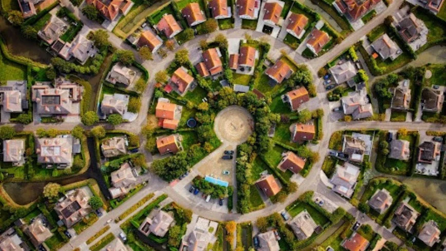 The long view of property valuation: e2Value on why historical context matters in a new era of AI