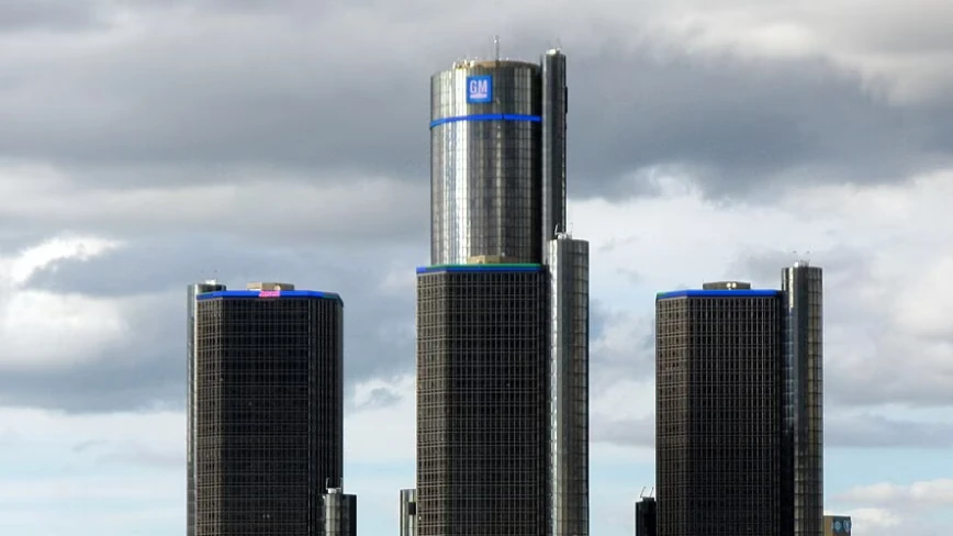 GM says its autonomous cars will eventually be capable of running as robotaxis too