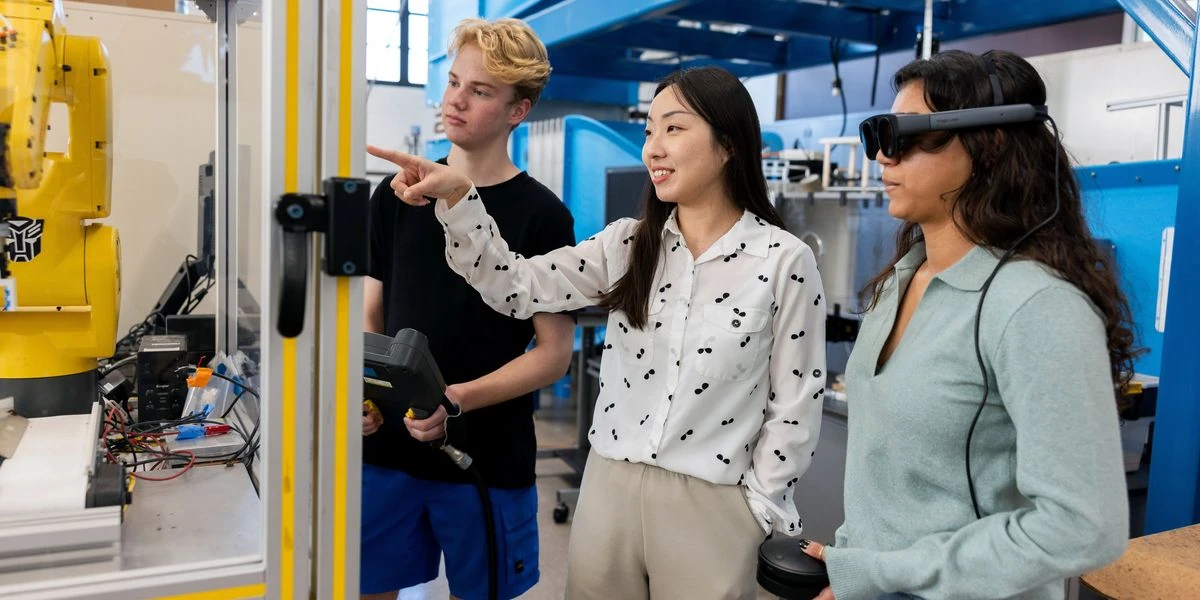 Xiangyi Cheng Is Bringing AR to Classrooms and Hospitals