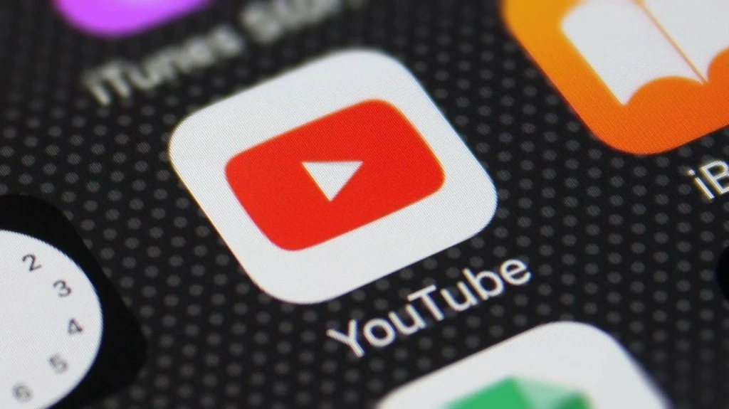 YouTube beefs up its $7.99/month Lite subscription with offline downloads and background play | TechCrunch