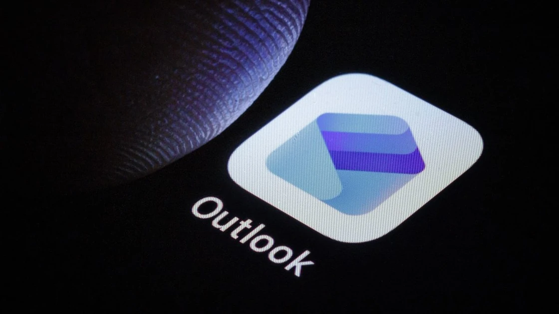 Microsoft update on Outlook outage: 'Gradual recovery to mail flow'