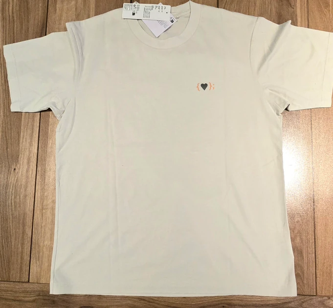 Decoding the obfuscated bash script on a Uniqlo t-shirt