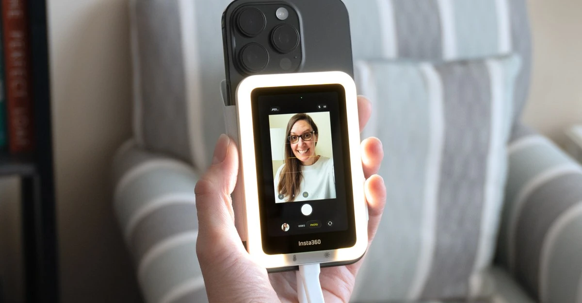Insta360’s Snap is a tiny magnetic phone screen for taking rear-camera selfies