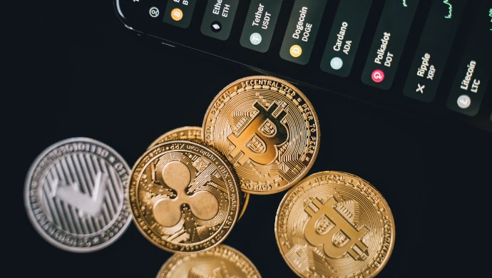 Markets on edge: AI rally fizzles as crypto plunges below US$2.42 trillion | e27