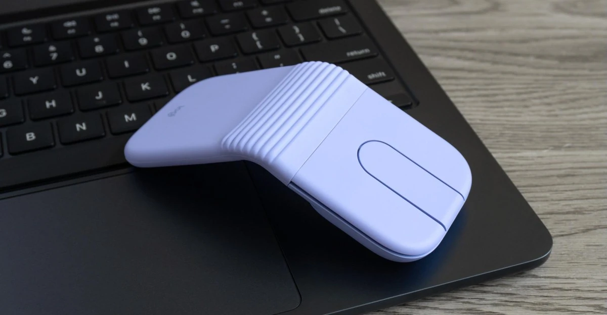 Logitech’s new Mobi Fold squeezes a lot of functionality into a tiny folding mouse