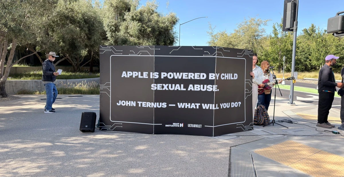 WWDC protesters want Apple to ban Elon Musk’s apps