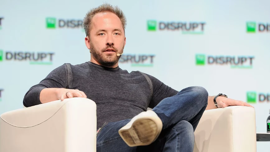 Dropbox founder Drew Houston steps down as CEO after 19 years as the company he built gets squeezed by Google and Apple