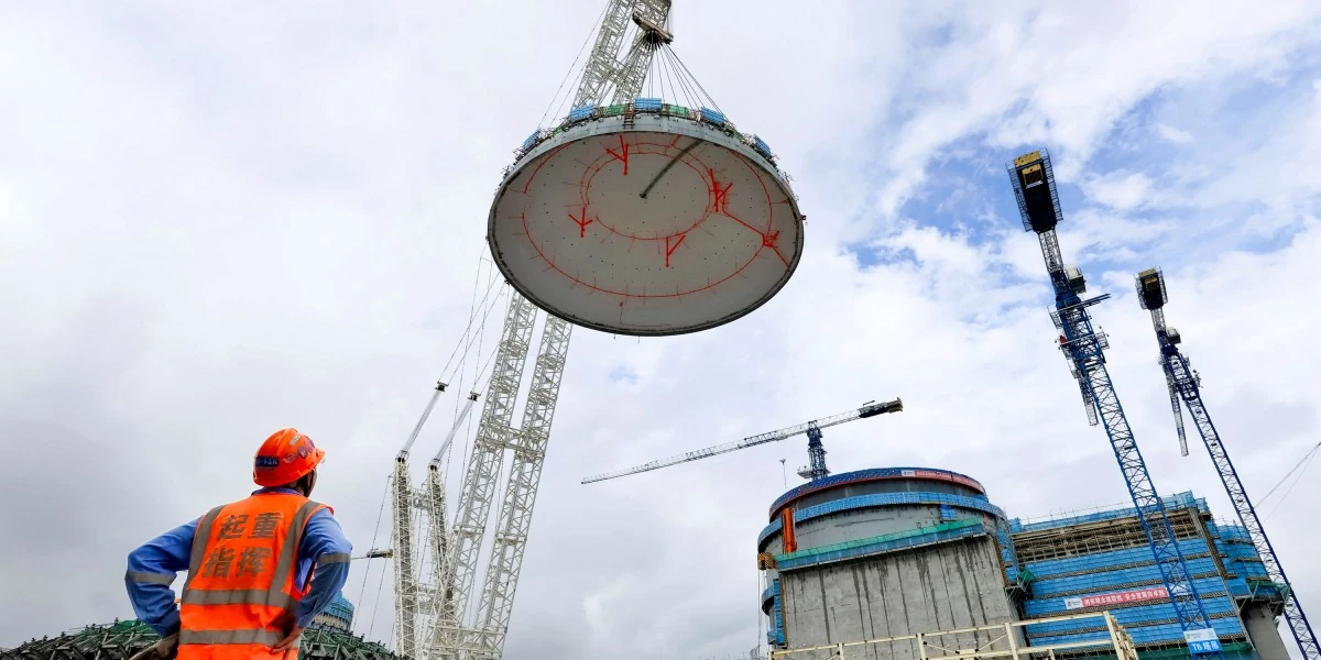 Why China is betting on big nuclear reactors