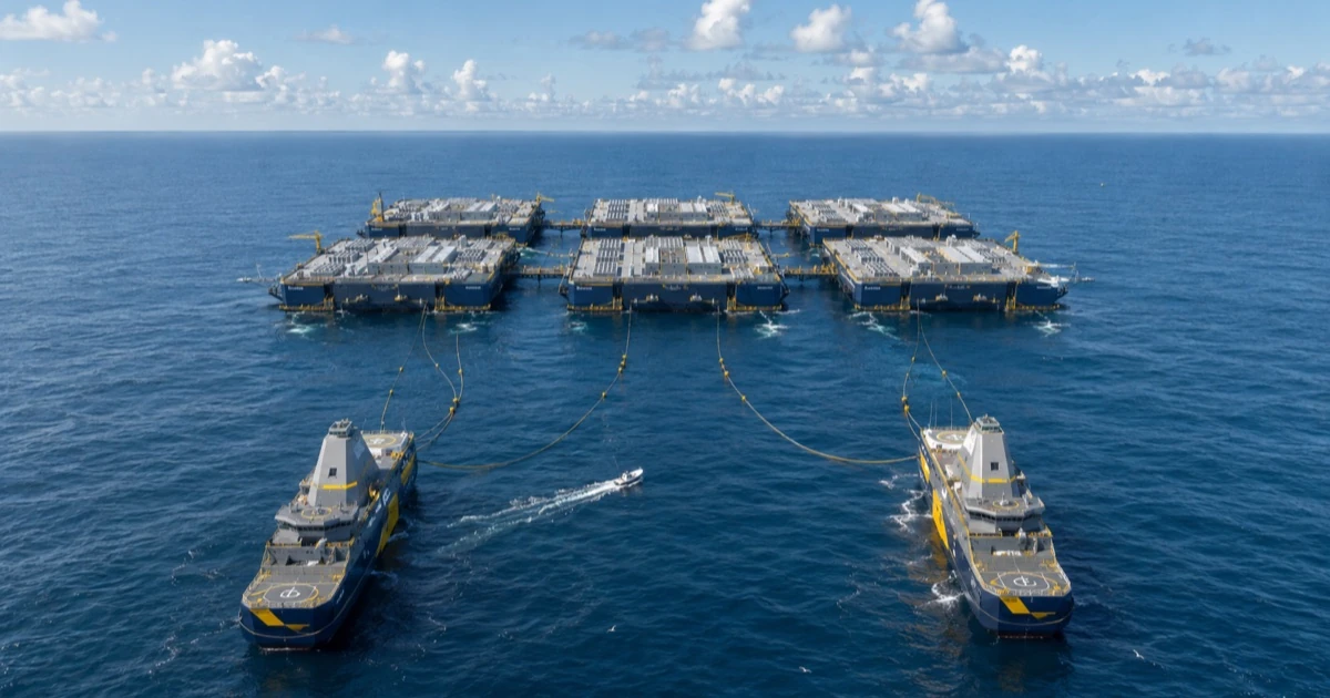 Atomarine: Nuclear Data Centers at Sea