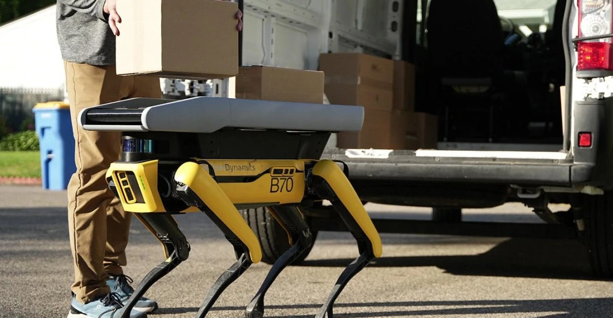 Boston Dynamics tries using ‘robot dogs’ for deliveries