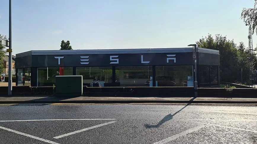 The driver who crashed a Tesla into a Texas home at 70 mph had pressed the accelerator to 100 percent, NTSB finds