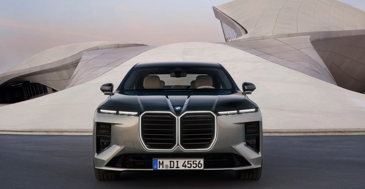 BMW’s flagship 7 Series gets its ‘Neue Klasse’ upgrade
