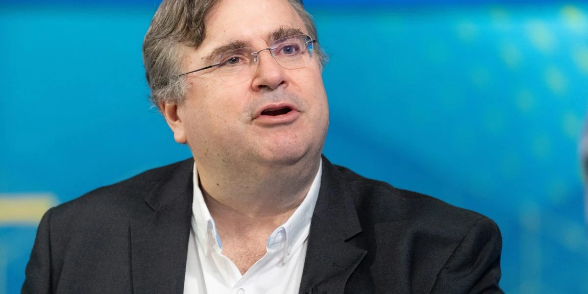 Reid Hoffman says SpaceX 'not an AI company', xAI 'complete train wreck'
