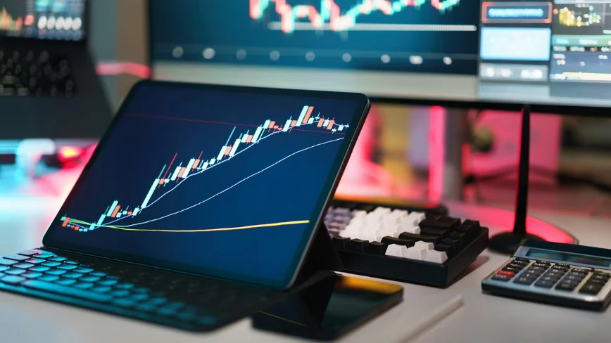 Coinbase launches an AI agent that can trade crypto and pay for research on your behalf
