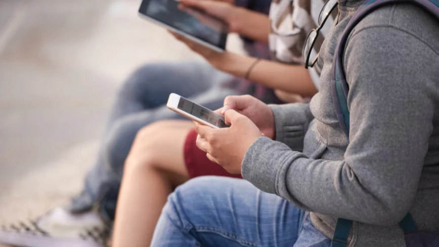 Most Australian teens are still on social media three months into the under-16 ban