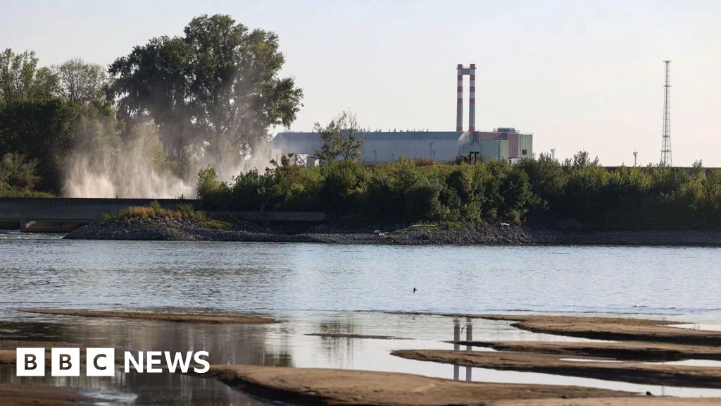 Danube's record low levels force shutdown of Hungary's only nuclear plant