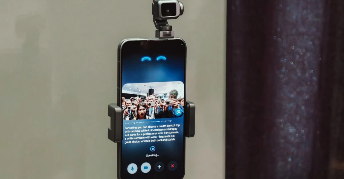 Honor claims its Robot Phone will launch later this year