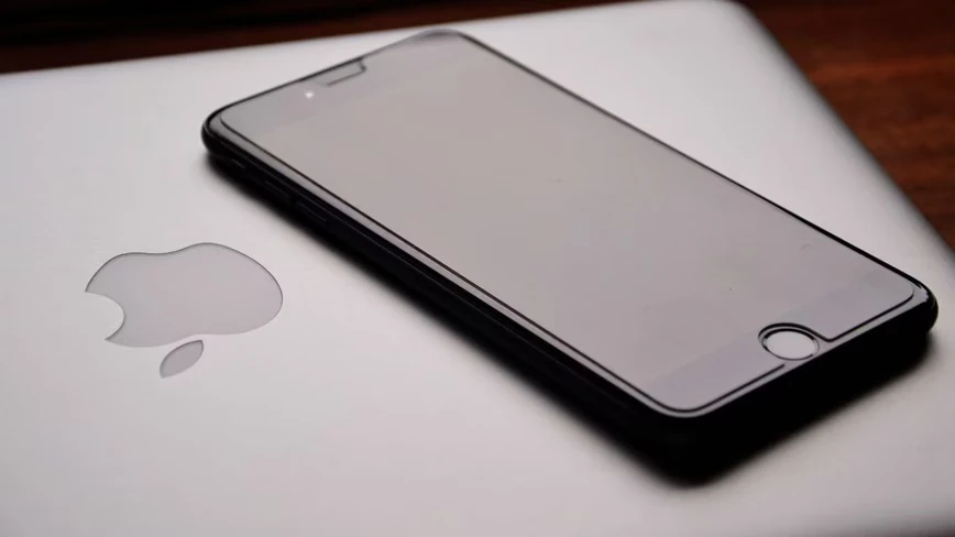 Apple settles the consumer Siri lawsuit for $250m. The shareholder case is still live.