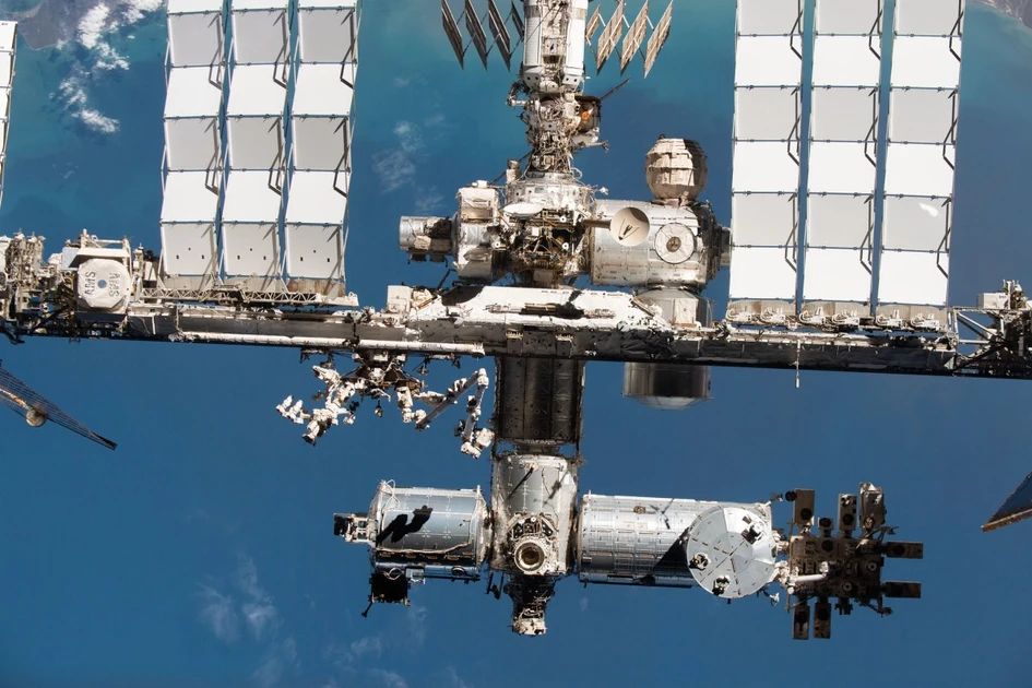 NASA tells astronauts to shelter in SpaceX Dragon due to new ISS leaks