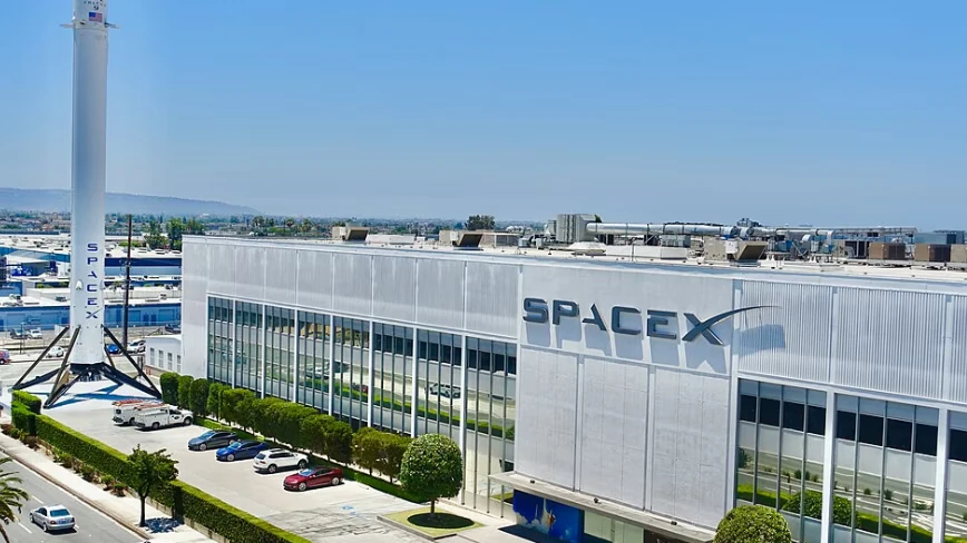 SpaceX reportedly showed investors an AI device prototype, Musk says the report is false