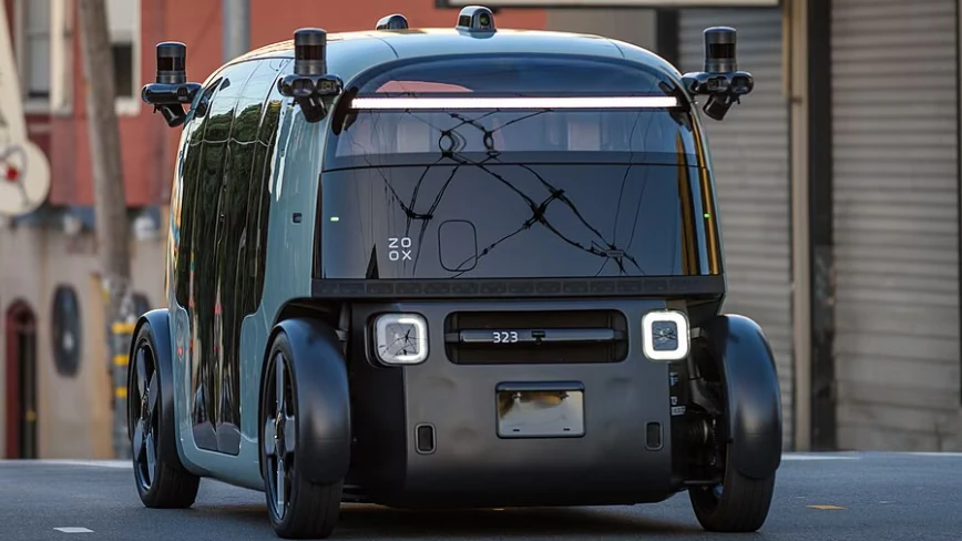 Amazon’s Zoox recalls 105 robotaxis after one drove into heavy smoke at an active fire scene