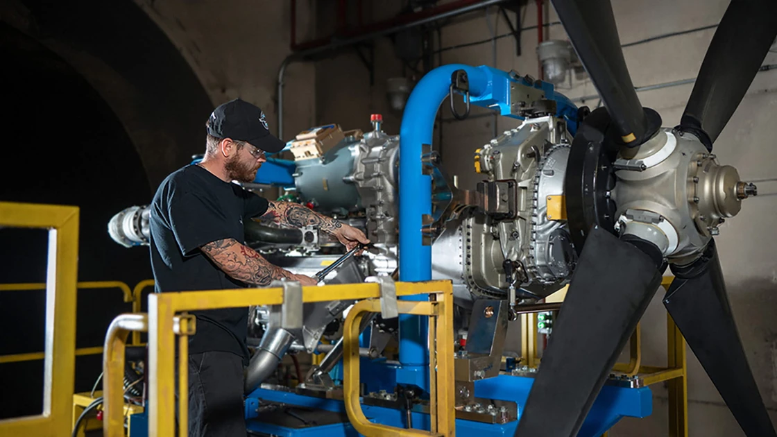 Hybrid-Electric Aicraft Engine Targeting 30% Fuel Efficiency