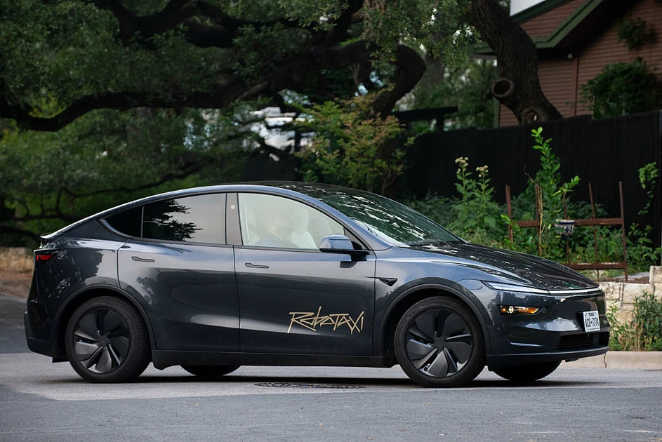 Tesla’s robotaxis are moving in reverse