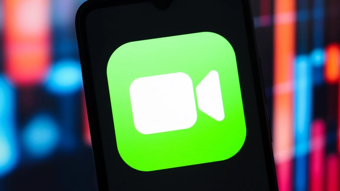 iPhones Running iOS 26 Are Freezing FaceTime Calls When They Detect Nudity