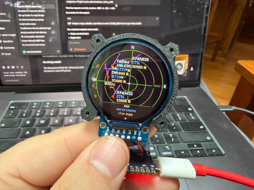 An ESP32 based plane radar for my desk