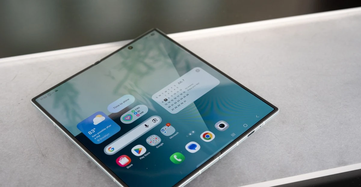 Samsung’s new foldable display is harder to crease and damage