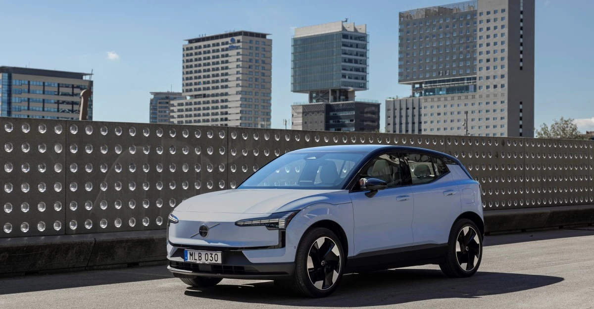 Two more EVs for the trash heap: Volvo EX30 and Honda Prologue