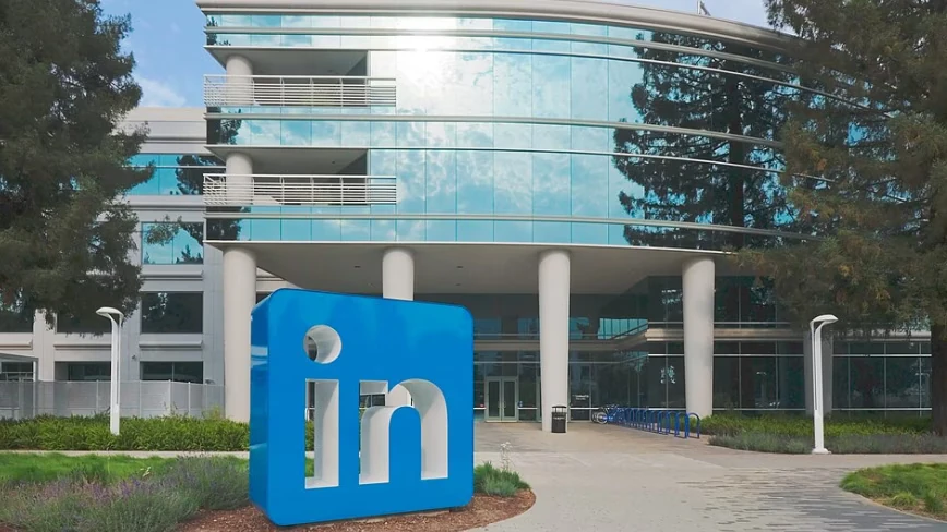 LinkedIn will now show recruiters which apps you actually use, not just which skills you claim