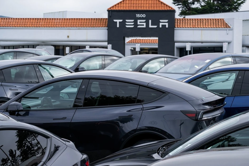 Newsom launches new electric vehicle rebate amid energy fight with Trump