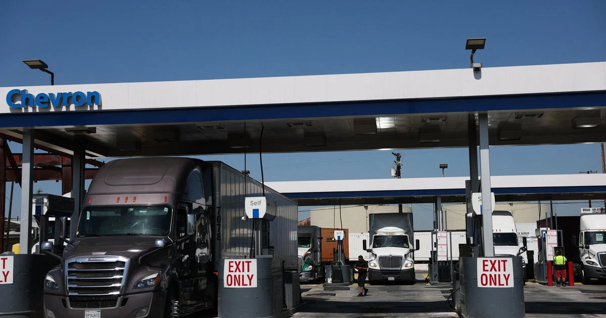 Diesel prices in U.S. top $6 a gallon for first time
